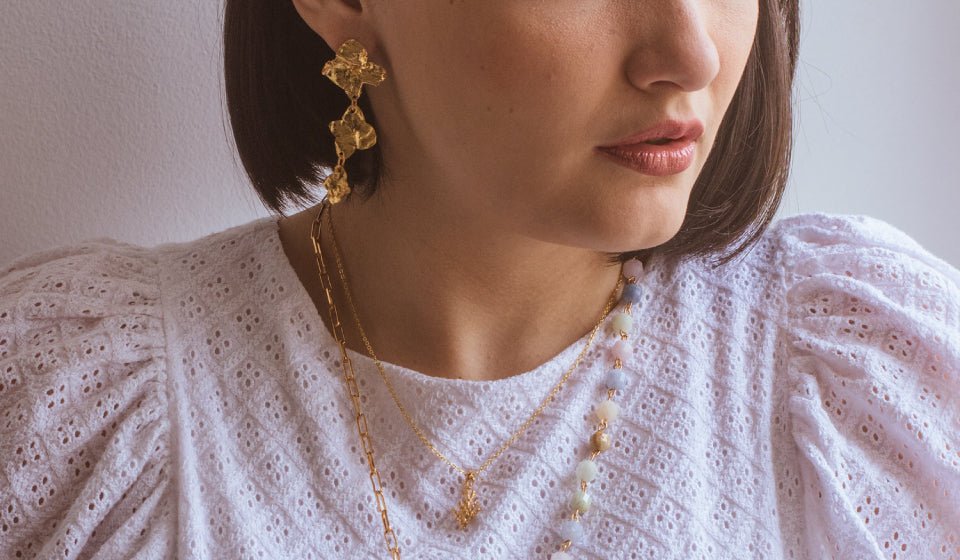 Los beneficios de llevar joyas en todos los momentos de tu día - Liz de la Cruz Handmade Jewelry