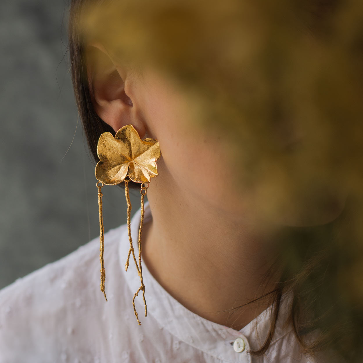 Aretes Largos Hoja Hiedra & Ramitas de Pino
