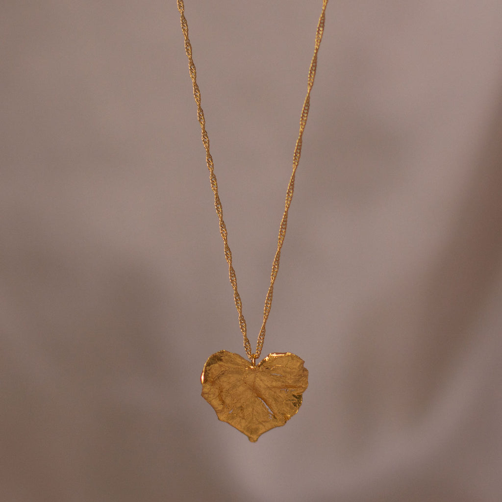 Gargantilla Hoja Myrtus Corazon Inmortalizado