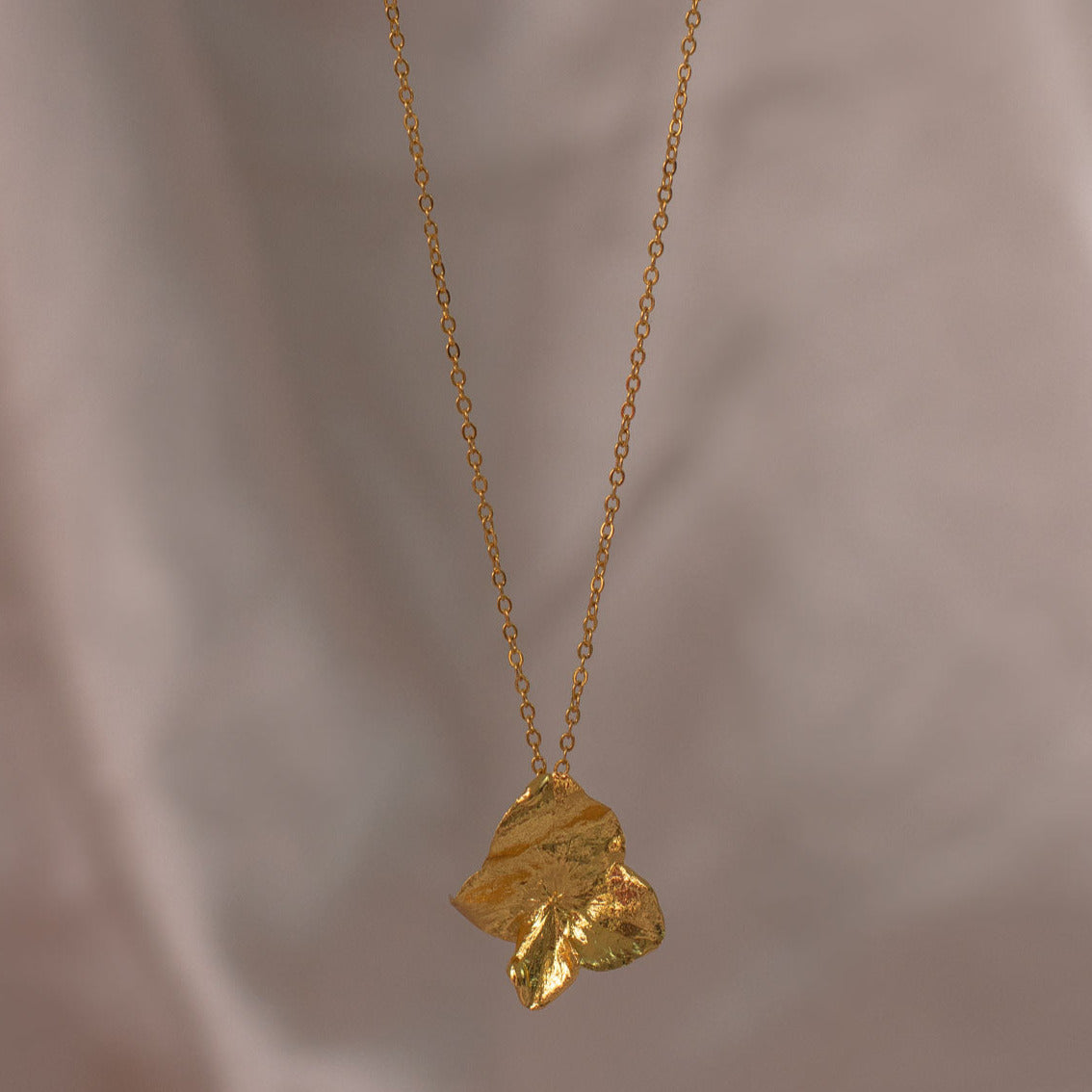 Collar Flor Hortensia