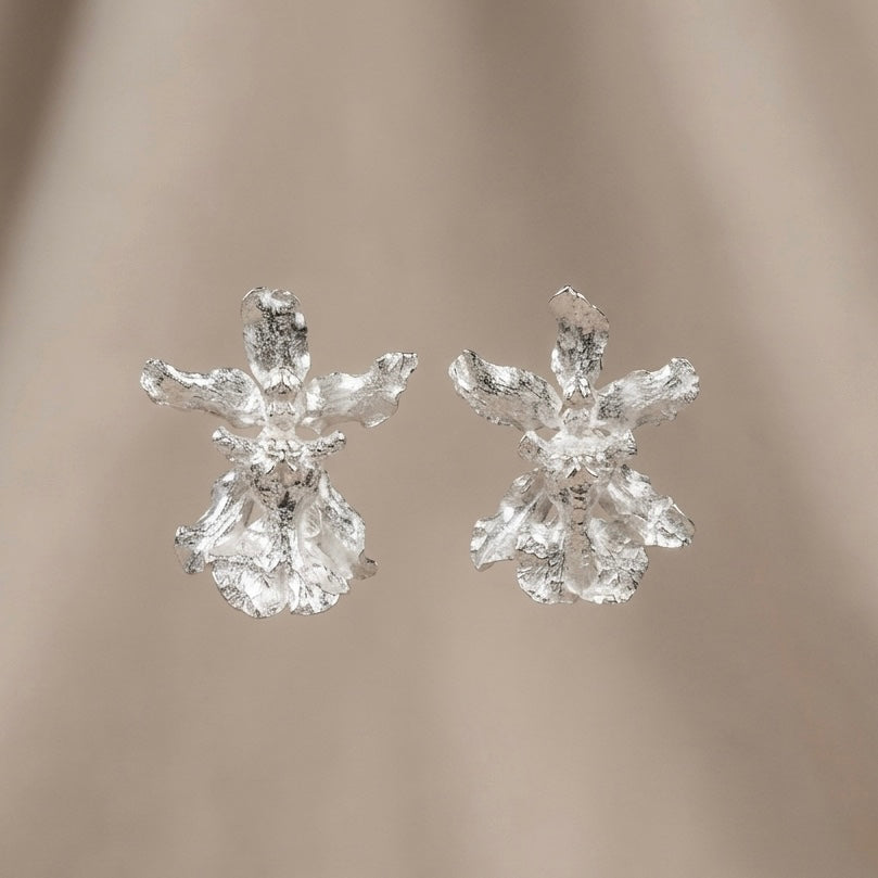 Aretes Topo Orquidea Chocolate Plata Eco