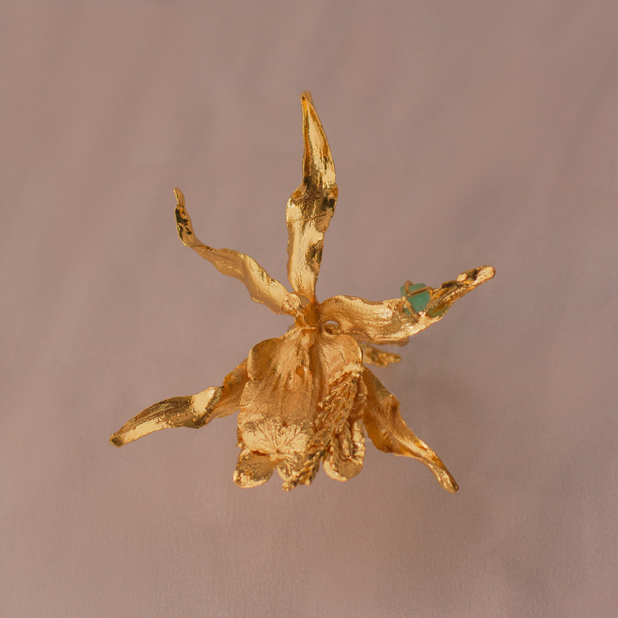 Anillo Orquidea Brassia Esmeralda