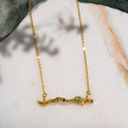 Collar gargantilla Ramita Palma Esmeralda