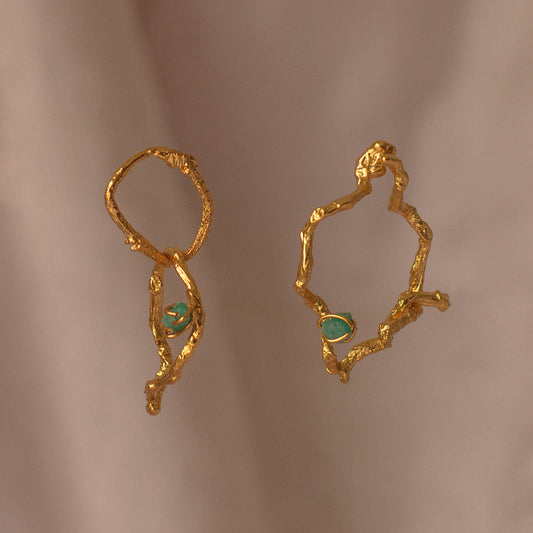 Aretes Asimetricos Aro Ramita Palma Esmeralda