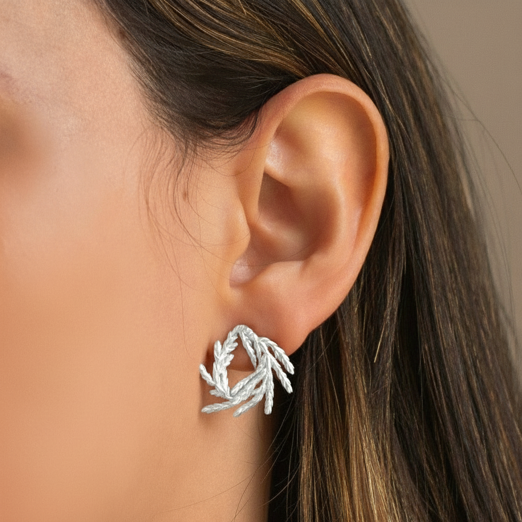 Aretes Topo Hoja Pino Espiral Plata Ecológica