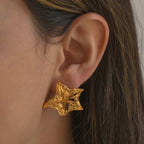 Joyería de aretes topo en forma de estrella, hechos a mano en oro de 24k