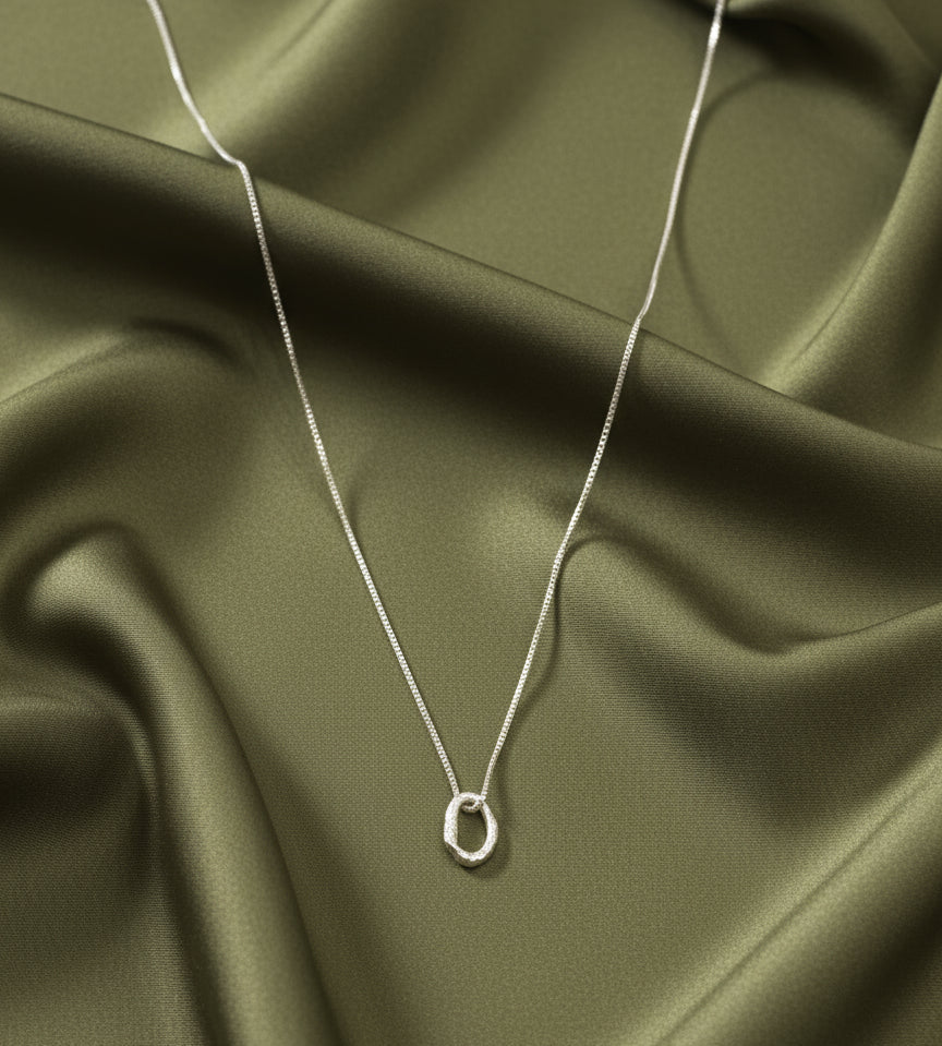 Collar Gargantilla Aro Mini Ramita Palma Plata