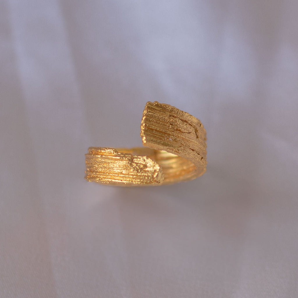 Anillo Corteza Palma - Joyería Botánica | Liz de la Cruz