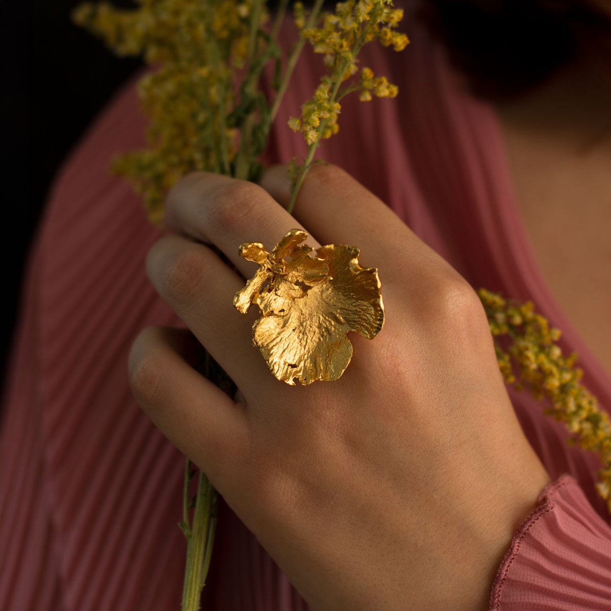 Anillo Orquidea Dama Danzante - Joyería Botánica | Liz de la Cruz