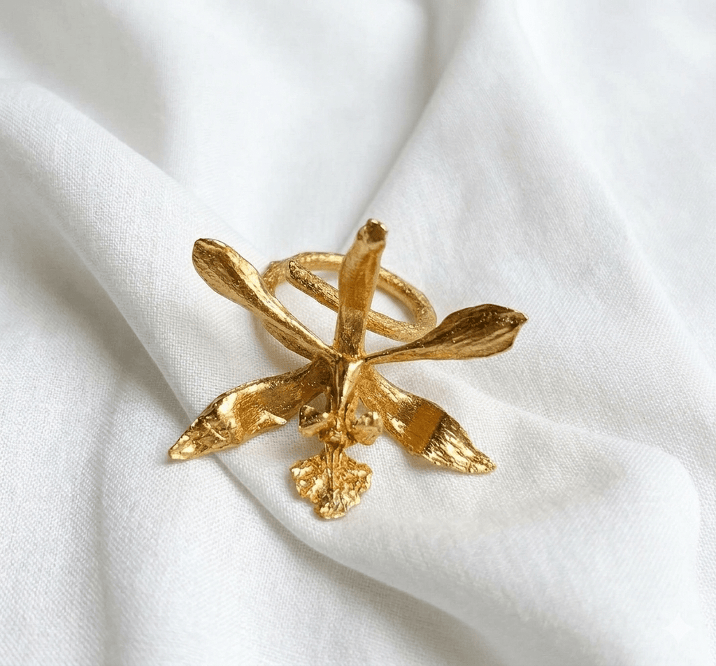 Anillo Orquidea Encyclia Oncidioides - Joyería Botánica | Liz de la Cruz