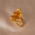 Anillo Orquidea Maxilaria - Joyería Botánica | Liz de la Cruz