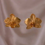 Aretes Orquidea Phalaenopsis Saucos - Joyería Botánica | Liz de la Cruz