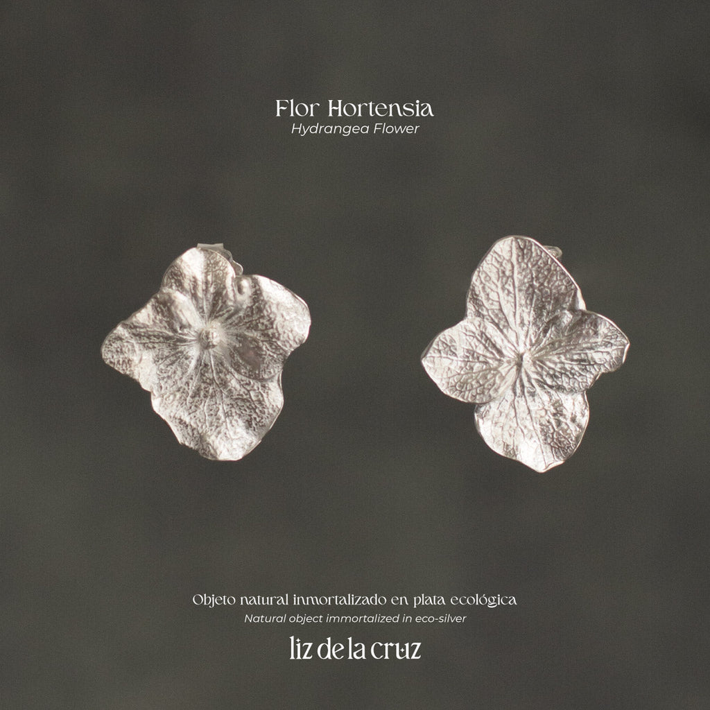 Aretes Topo Hortensia Plata Ecológica - Joyería Botánica | Liz de la Cruz