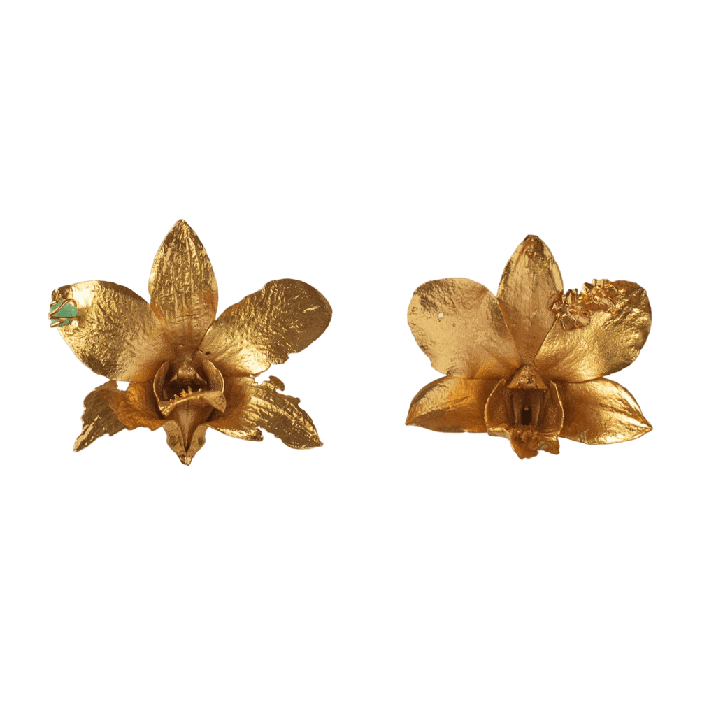 Aretes Topo Orquidea Dendrobium Esmeralda Sauco - Joyería Botánica | Liz de la Cruz