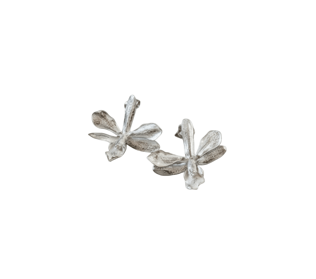 Aretes Topo Orquidea Prosthechea Sceptra Plata - Joyería Botánica | Liz de la Cruz