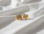 Aretes Topo Ramita Mini Flor Sauco Mediano - Joyería Botánica | Liz de la Cruz