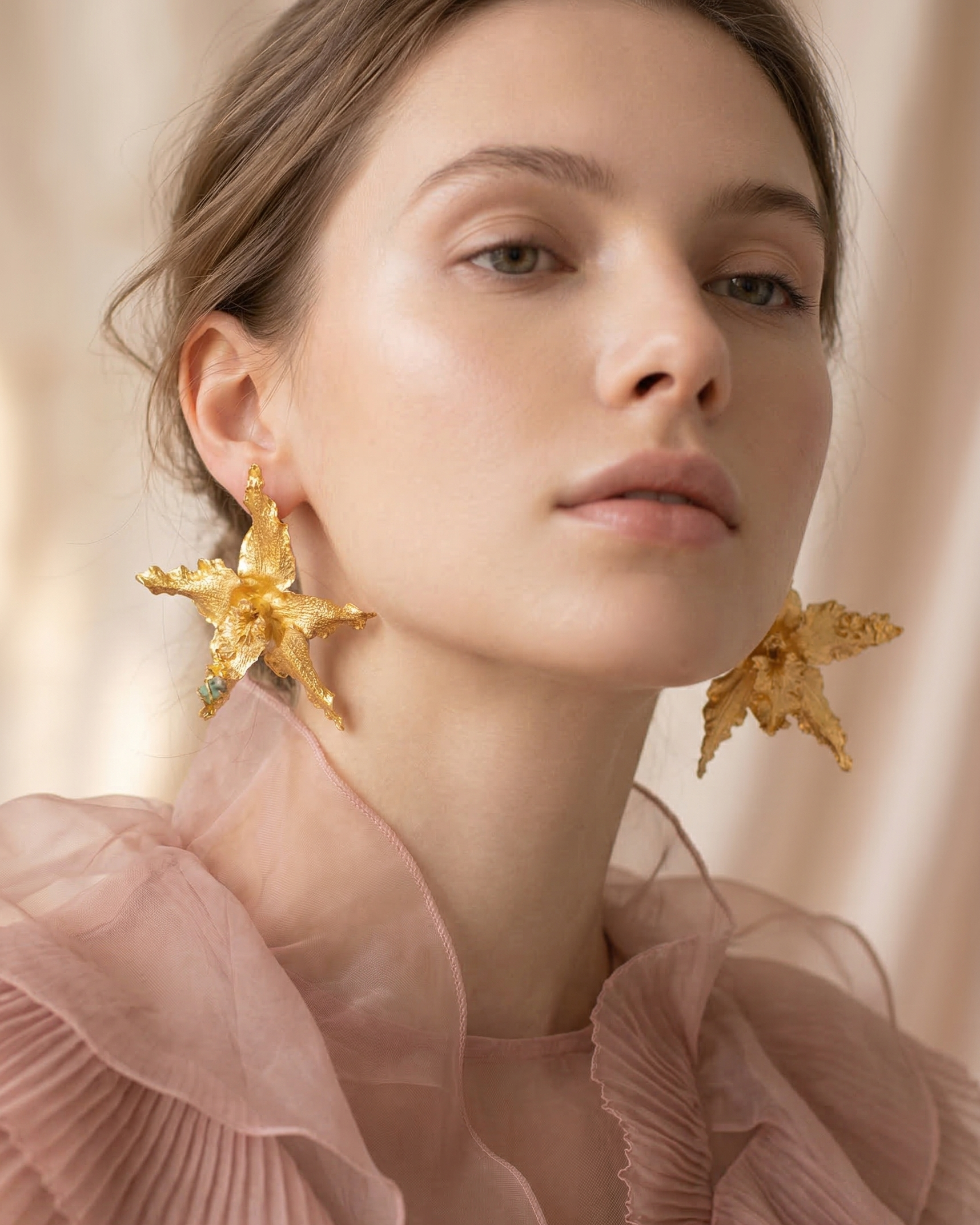 Aretes Topo Orquidea Crispum Sauco Esmeralda