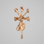 Broche Orquidea Encyclia Cordigera - Joyería Botánica | Liz de la Cruz