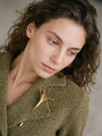 Broche Prendedor Flor Lirio Agapanto - Joyería Botánica | Liz de la Cruz