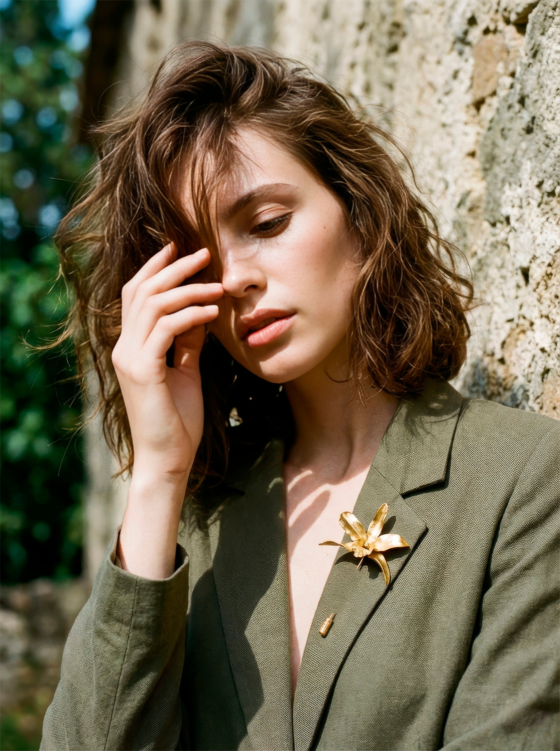 Broche Prendedor Orquidea Lluvia de Cereza