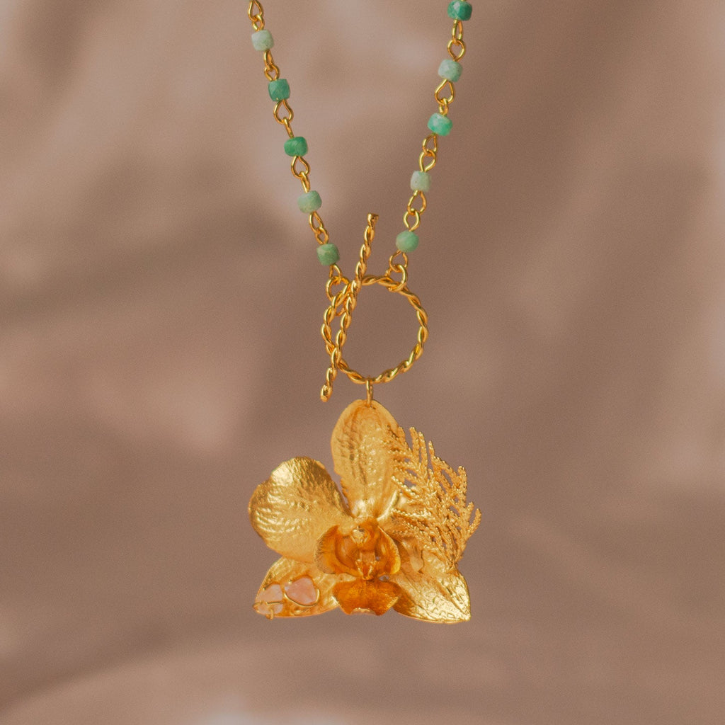 Collar Aguamarina Orquidea Phalaenopsis - Joyería Botánica | Liz de la Cruz