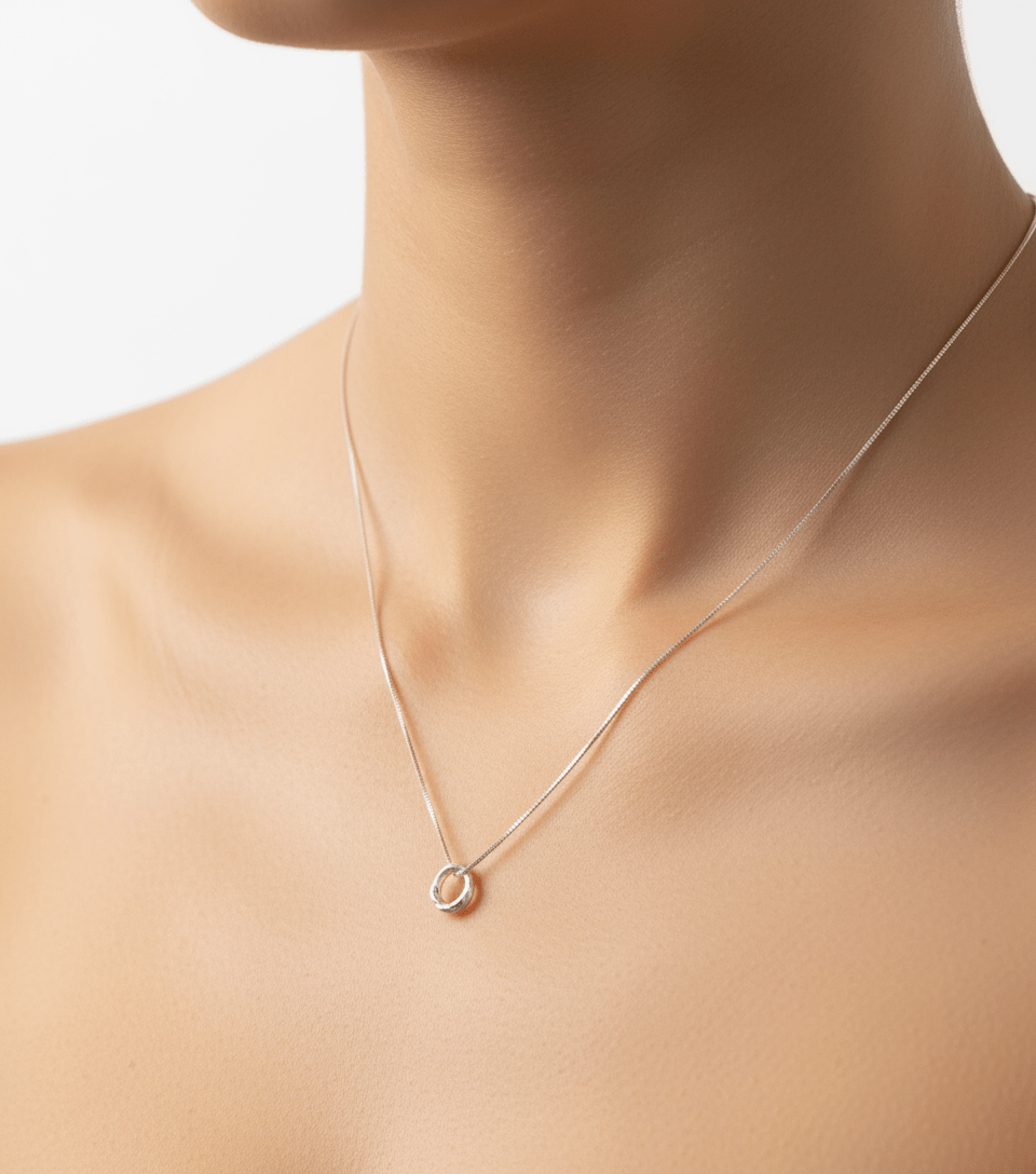 Collar Gargantilla Aro Mini Ramita Palma Plata - Joyería Botánica | Liz de la Cruz