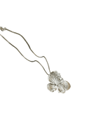 Gargantilla Flor Hortensia Plata Ecológica - Joyería Botánica | Liz de la Cruz