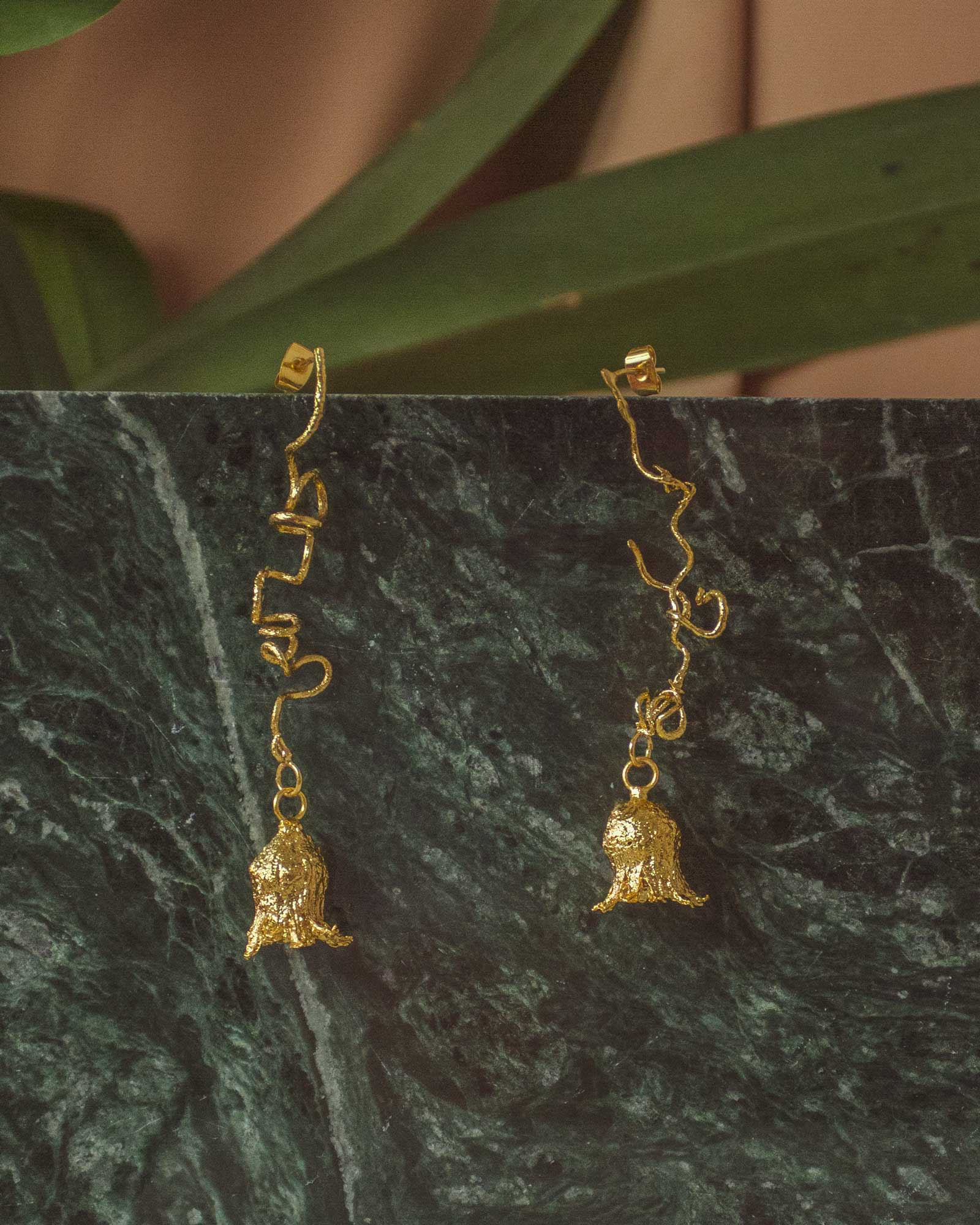 Aretes Enredadera Flor Campana Mallee