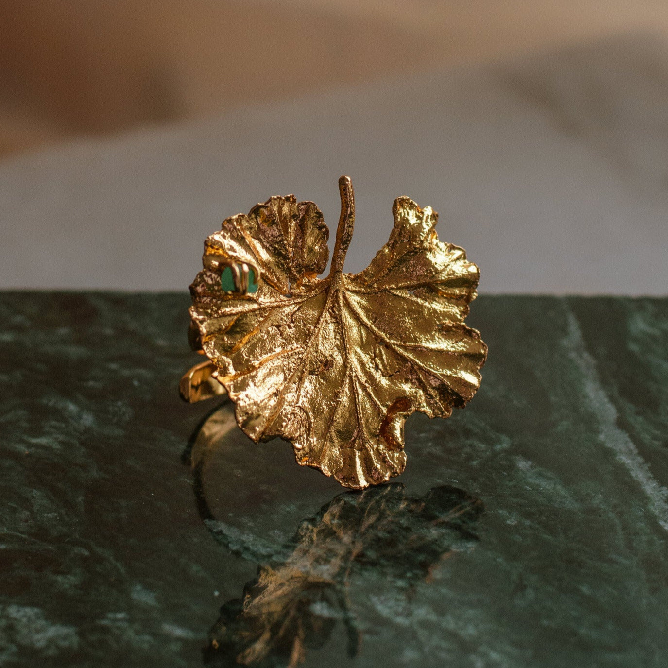 Anillo Hoja Abanico Esmeralda