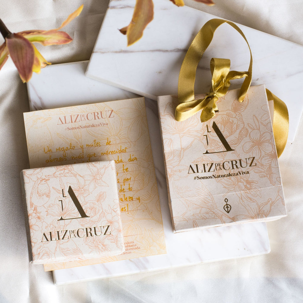 Aretes Topo Pequeños Ramita Palma Natural