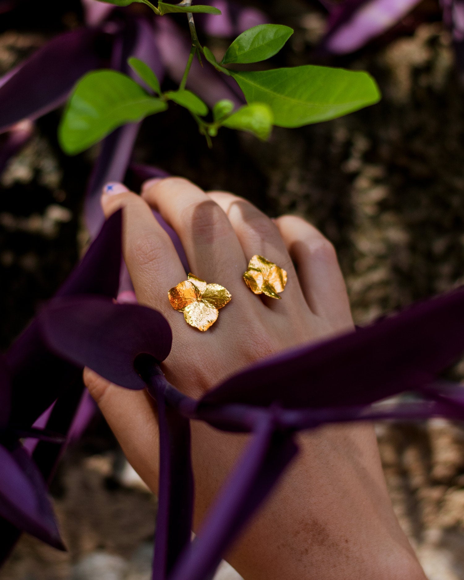 Anillo Dos Hortensias - Joyería Botánica | Liz de la Cruz
