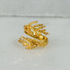 Anillo Mini Hoja Pino - Joyería Botánica | Liz de la Cruz