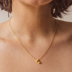 Gargantilla Ramita Mini Flor Sauco - Joyería Botánica | Liz de la Cruz